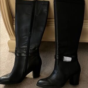 Elegant Giani  Bernini Black Women's Knee-High Boots
